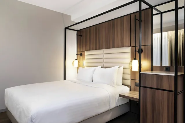 غرفة عائلية بسرير كينج، AC Hotel by Marriott Stockholm Ulriksdal 8/10