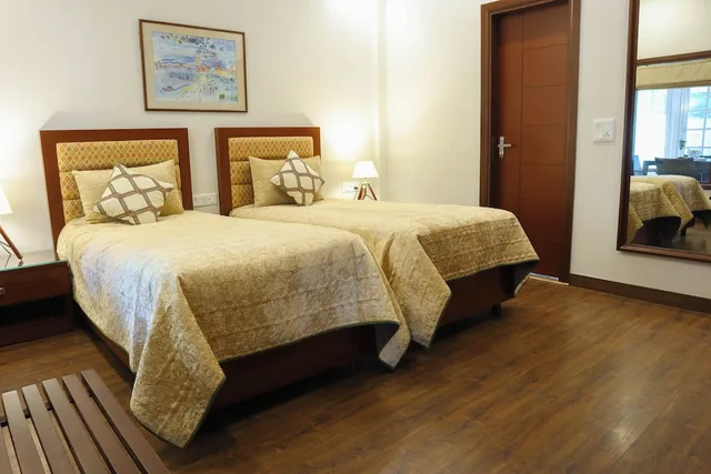 2 Bedrooms, Suite, Twin Beds, Vikram Vintage 4/7