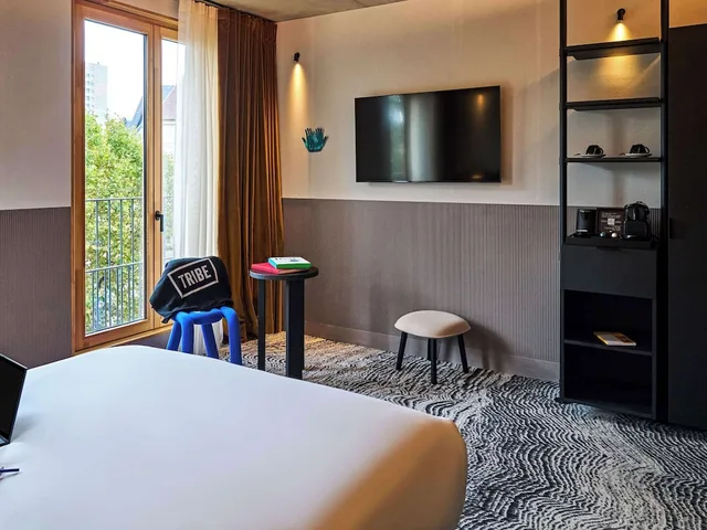 Essential, Twin Beds، TRIBE Paris Clichy 4/6