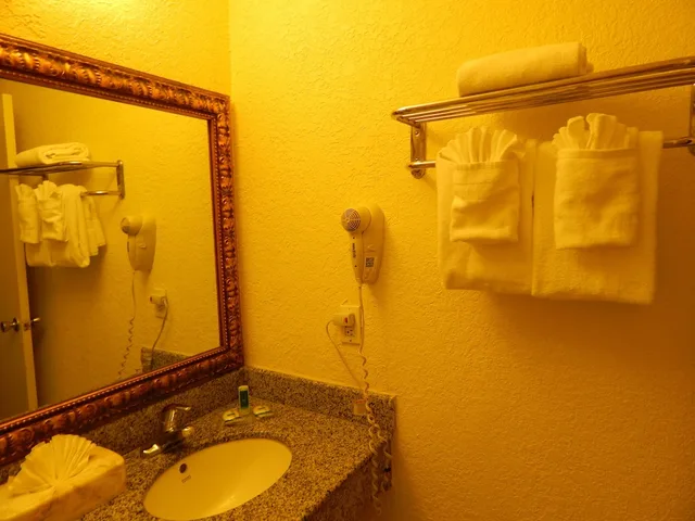 غرفة تقليدية بسريرين مزدوجين لذوي الإعاقة، North Miami Beach Gardens Inn & Suites 3/3