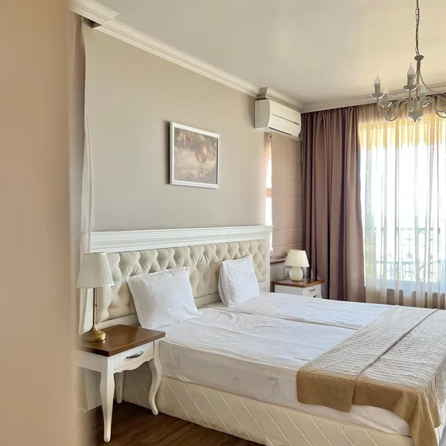 Room, Double Bed, Central Sea View, Sunny Castle 2/10