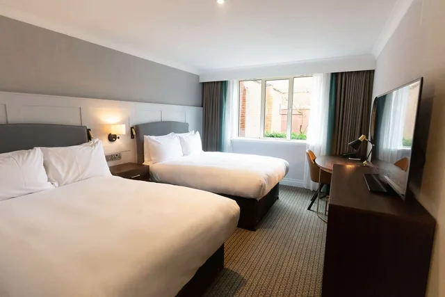 غرفة بسريرين منفصلين، DoubleTree by Hilton St Anne's Manor 1/6