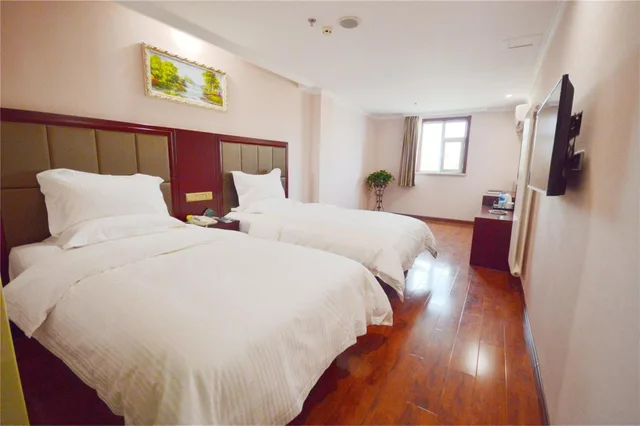 غرفة بسريرين منفصلين، GreenTree Inn HeBi HengShan Road Business Hotel 1/2
