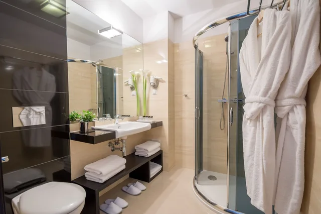 غرفة ثلاثية، QUEEN BOUTIQUE HOTEL 7/7