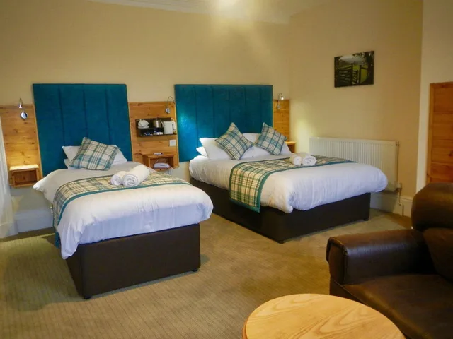 غرفة ثلاثية بسرير مزدوج وسرير فردي، The Burton Hotel and Cloud Nine 3/5