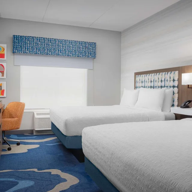 Room, 2 Queen Beds, Water View، Hampton Inn and Suites Naples South FL 1/4