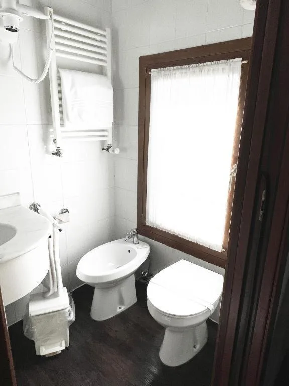 Room, Twin Beds, Villa Braida 7/7