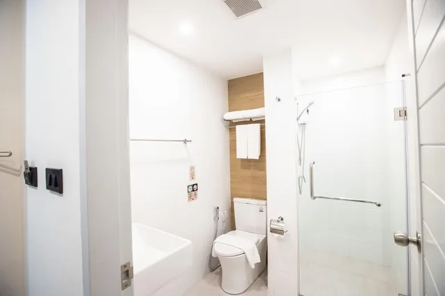 غرفة قياسية ثلاثية بسرير فردي، Cubic Bangna Hotel 3/3