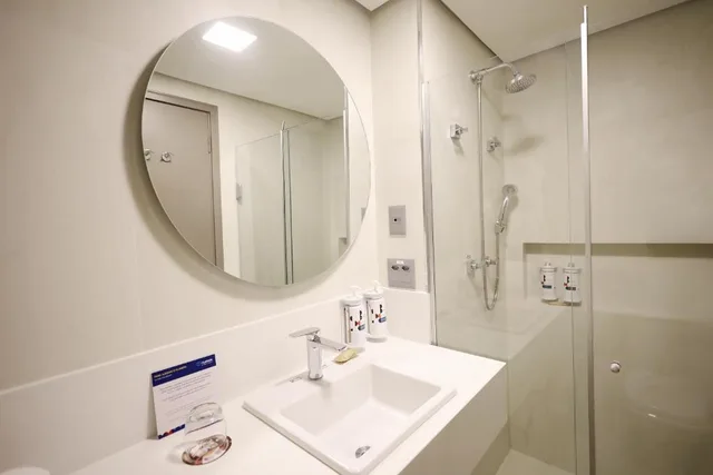 جناح بزنس بسرير كوين، Clarion Hotel Faria Lima 2/2