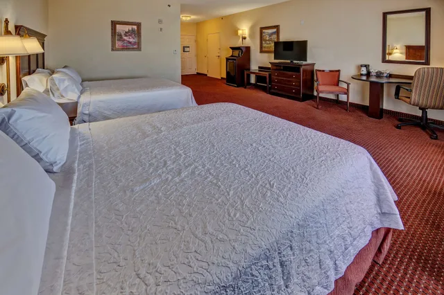 غرفة قياسية بسريرين كوين، Hampton Inn And Suites Tulsa South Bixby 2/2