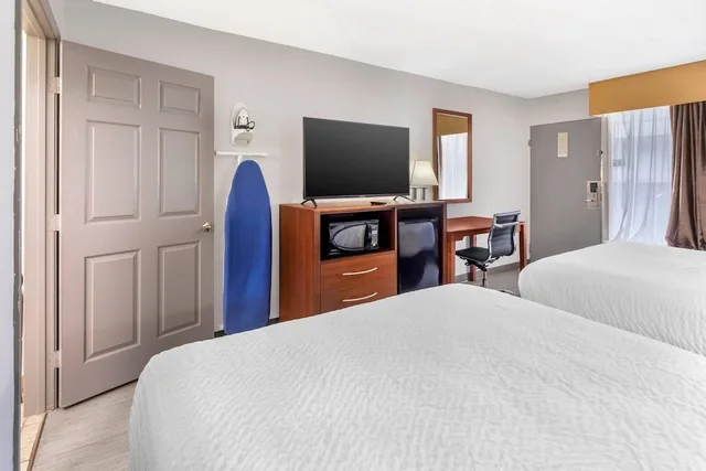 غرفة بسريرين كوين لذوي الإعاقة، Clarion Pointe Morrow - Atlanta South 5/6