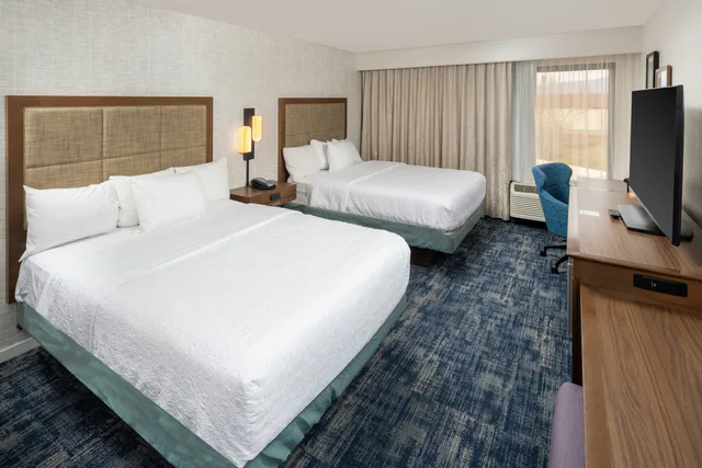 غرفة بسريرين كوين لذوي الإعاقة، Hampton Inn Suites Asheville I 26 2/5