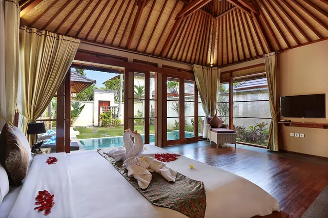 فيلا بسرير كوين بغرفة نوم واحدة بمسبح خاص، THE KAMPUNG UBUD VILLA 7/10