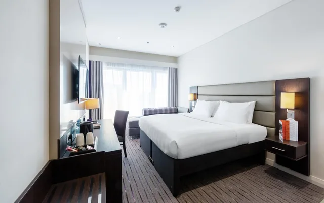 غرفة بسرير كينج للمدخنين، Premier Inn Doha Airport 5/10