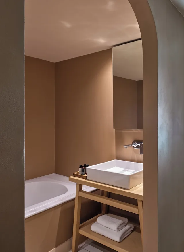 بنغل بسرير مزدوج بإطلالة على البحر بمسبح خاص، Eagles Palace - Small Luxury Hotels of the World 6/6