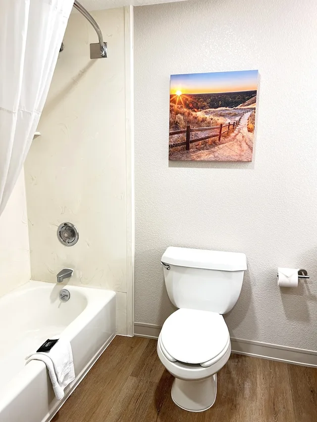 جناح عائلي بسرير كينج وسريرين كوين بمطبخ صغير، La Quinta Inn & Suites by Wyndham Boise Towne Square 4/4