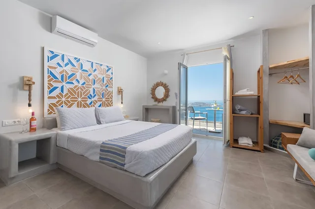 غرفة شهر العسل بسرير مزدوج بإطلالة على البحر، Gizis Cliffside Suites 4/8