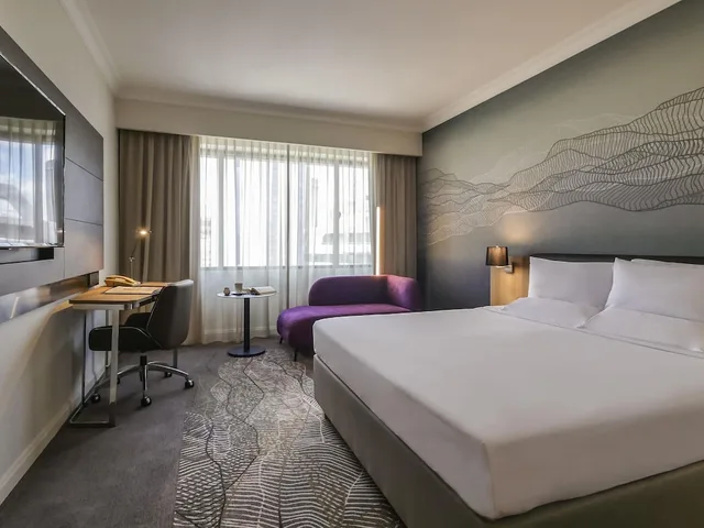 غرفة ديلوكس بسرير كينج، Novotel Kuala Lumpur City Centre 1/10