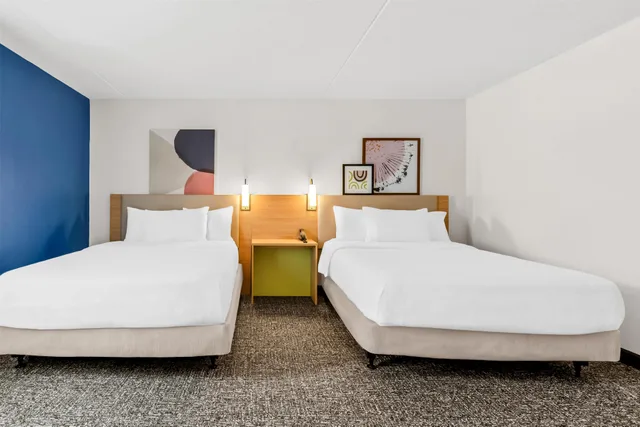 غرفة بسريرين كوين مع أريكة لذوي الإعاقة، Spark by Hilton Lexington 2/10