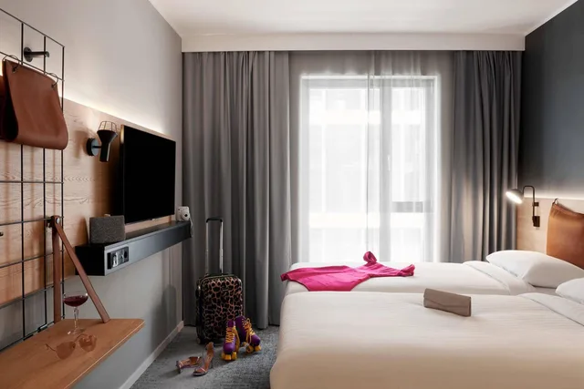 Moxy, Twin Beds، Moxy Milton Keynes 3/5
