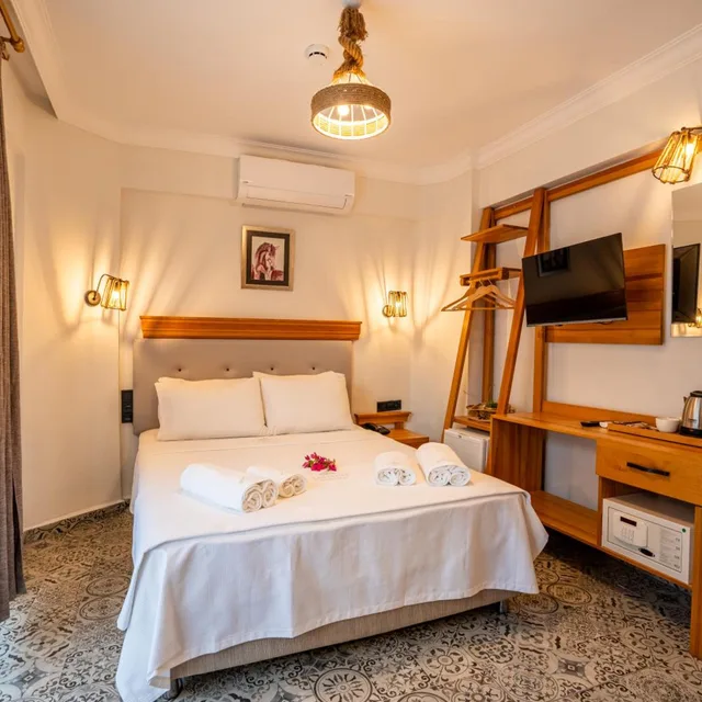 غرفة بسرير مزدوج بشرفة، Dark Station Boutique Hotel 4/6