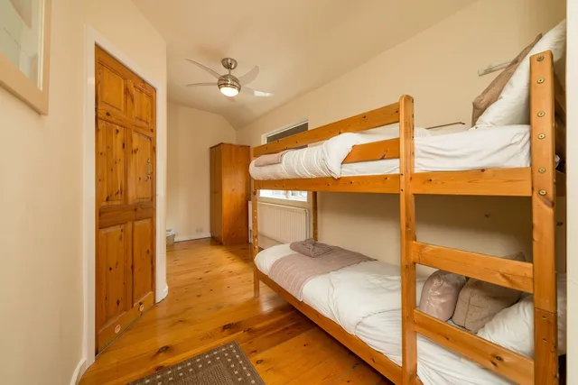 جناح بسرير مزدوج وسرير بطابقين، The Shakespeare Inn 5/10