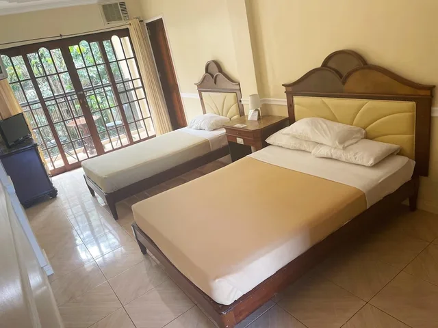 غرفة سوبيريور بسرير مزدوج وسرير فردي، Camiguin Highland Resort 1/1