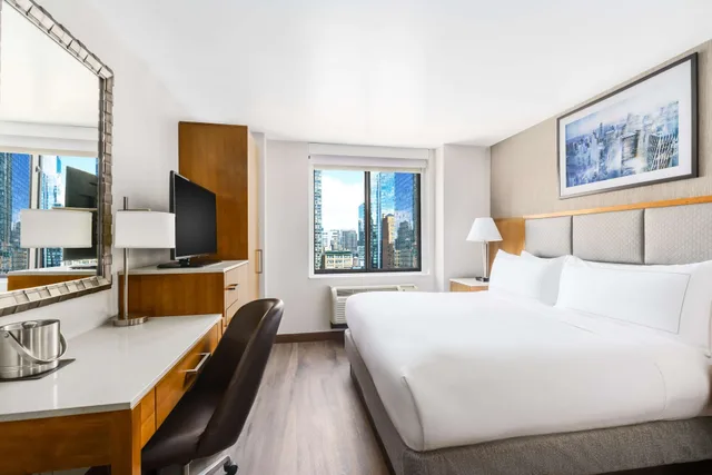 غرفة بسرير كوين، Doubletree Hotel New York City Chelsea 1/8
