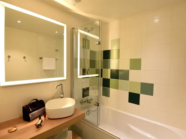 غرفة عائلية بسرير مزدوج مع أريكة، Ibis Styles Arcachon Gujan-Mestras 6/7