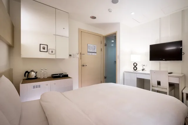 Superior, Double Bed, No Window، We Meet Taipei Hotel 8/10
