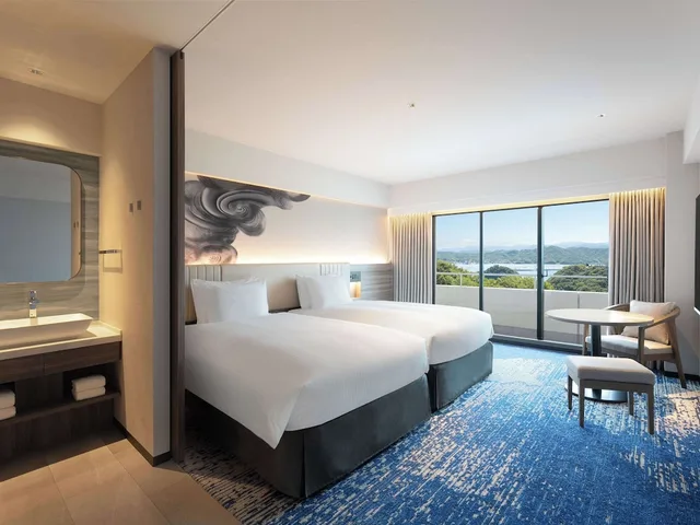 Superior, Twin Beds, Two Extra Beds, Mountain View, 2 Sofa، Grand Mercure Awaji Island Resort & Spa 4/5