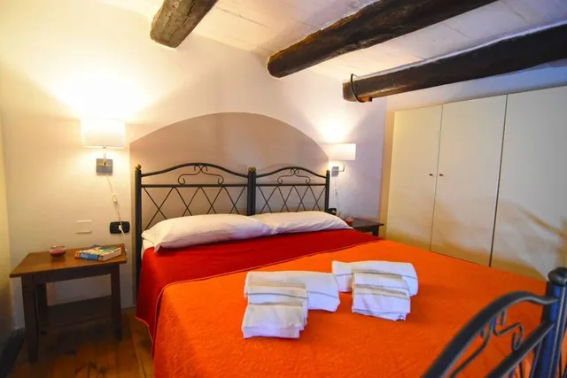 House, Double Bed, Smoking، Case Cosi 8/10