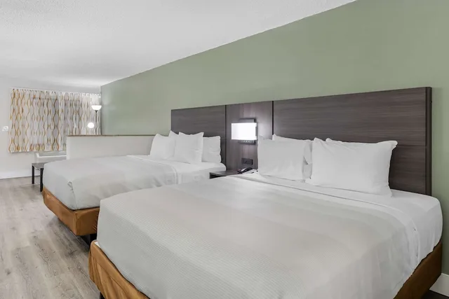 جناح بسريرين مزدوجين، Quality Inn & Suites Orlando East - UCF Arena 1/3
