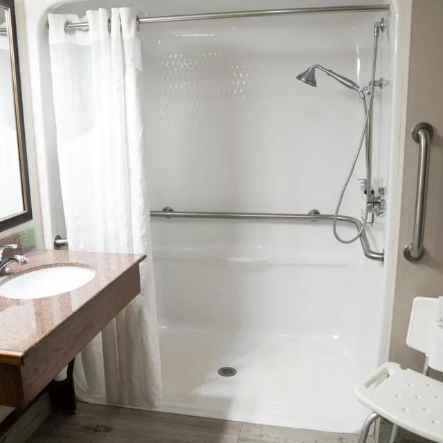 غرفة بسرير مزدوج لذوي الإعاقة، Holiday Inn Express Hotel And Suites Weatherford 3/5