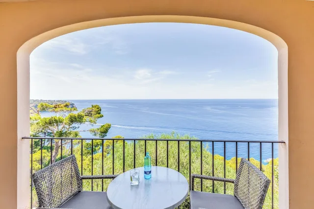 Plus, Double Bed, Sea View, Balcony، Hoposa Costa d Or - Adults Only 1/1