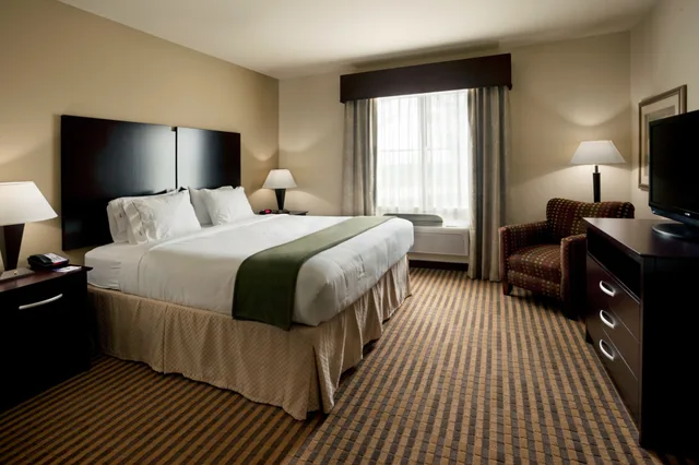 جناح بسريرين كوين لذوي الإعاقة، Holiday Inn Express Hotel Suites Marble Falls 3/5