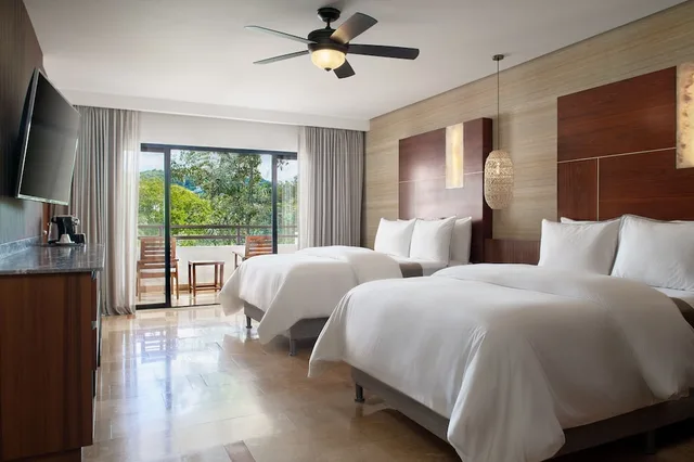 Westin, Club, 2 Double Beds, Adult Only, The Westin Golf Resort And Spa Playa Conchal 2/5