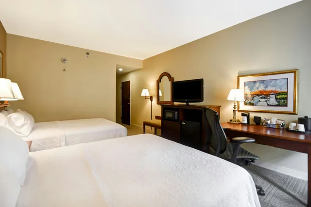 غرفة بسريرين كوين لذوي الإعاقة، Hampton Inn Suites Charleston West Ashley 4/10