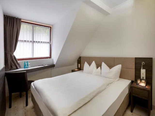 غرفة قياسية مفردة بسرير فردي، H Hotel Nuremberg Ex Ramada Landhotel 1/6