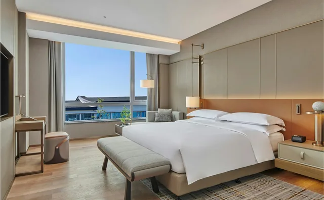 Ambassador, Suite, King Bed، DoubleTree by Hilton Jiangxi Fuzhou 1/5