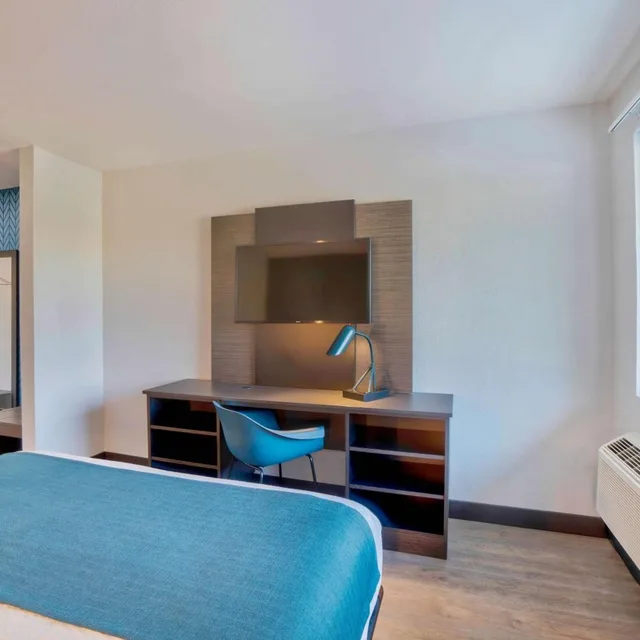 غرفة بسرير كوين، Motel6 Fort Lauderdale, FL 8/10