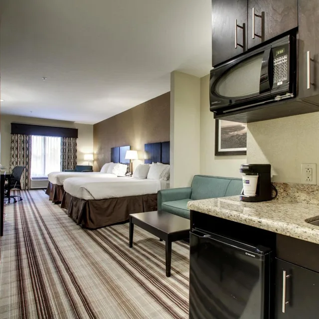 جناح تنفيذي بسرير كينج، Holiday Inn Express Hotel Suites Natchez South 2/3