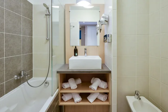 شقة سوبيريور بسرير كوين وسريرين منفصلين بغرفتي نوم مع أريكة، Aparthotel Adagio Monaco Monte Cristo 9/10