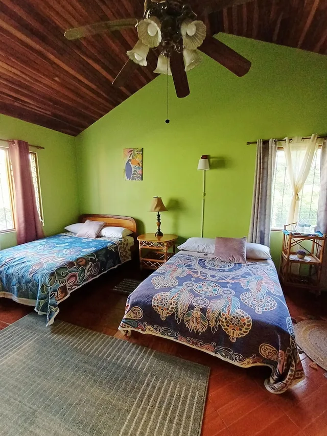 غرفة بسرير مزدوج وسرير فردي، The Cariari Bed and Breakfast 4/5