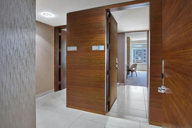 2 Bedrooms, Signature, Connecting, Suite, 1 King and 2 Double Beds, Butler, The St Regis San Francisco 3/3