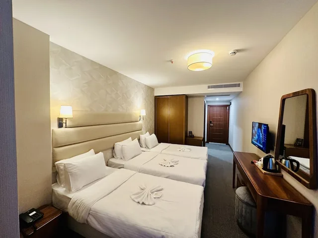 غرفة ديلوكس ثلاثية بثلاثة أسرّة، Istanbul Midpoint Hotel 2/10