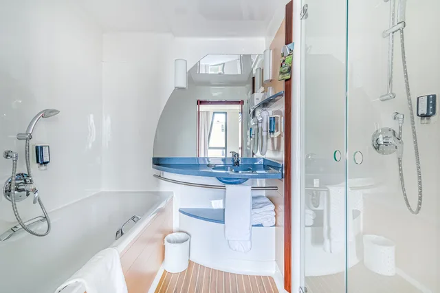 Superior, Suite, 1 Double and 1 Single Bed, Balcony, Novotel Suites Marseille Centre Euromed 10/10
