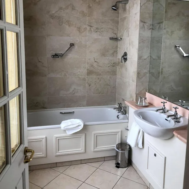 غرفة سوبيريور بسرير مزدوج، Dingle Benners Hotel 4/4
