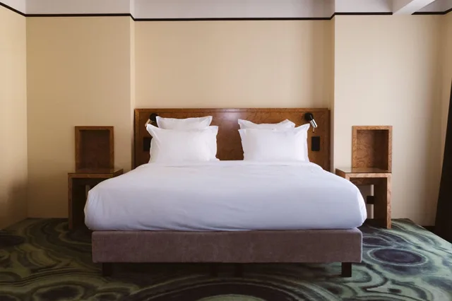 غرفة ديلوكس بسرير مزدوج أو سريرين منفصلين بإطلالة على الفناء، 1k Hotel 2/6