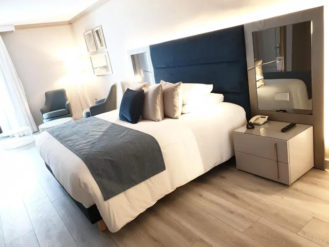جناح سوبيريور، Boutique Hotel B51 (ex. Park Plaza Suites Hotel) 4/6